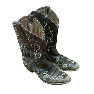 Ariat Brown and Tan Cowboy Boots